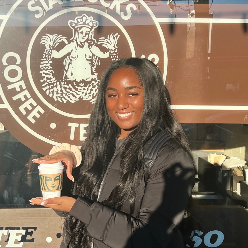 Meet your Posher, Reyna